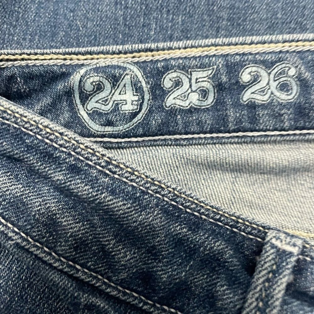 Earnest Sewn Hefner.555 Medium Wash Size 24 - Picture 7 of 10